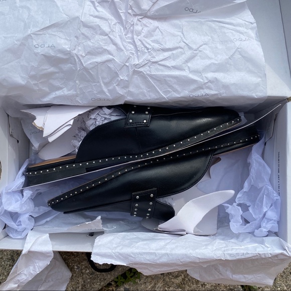 ALDO MULES/FLATS - Picture 2 of 3